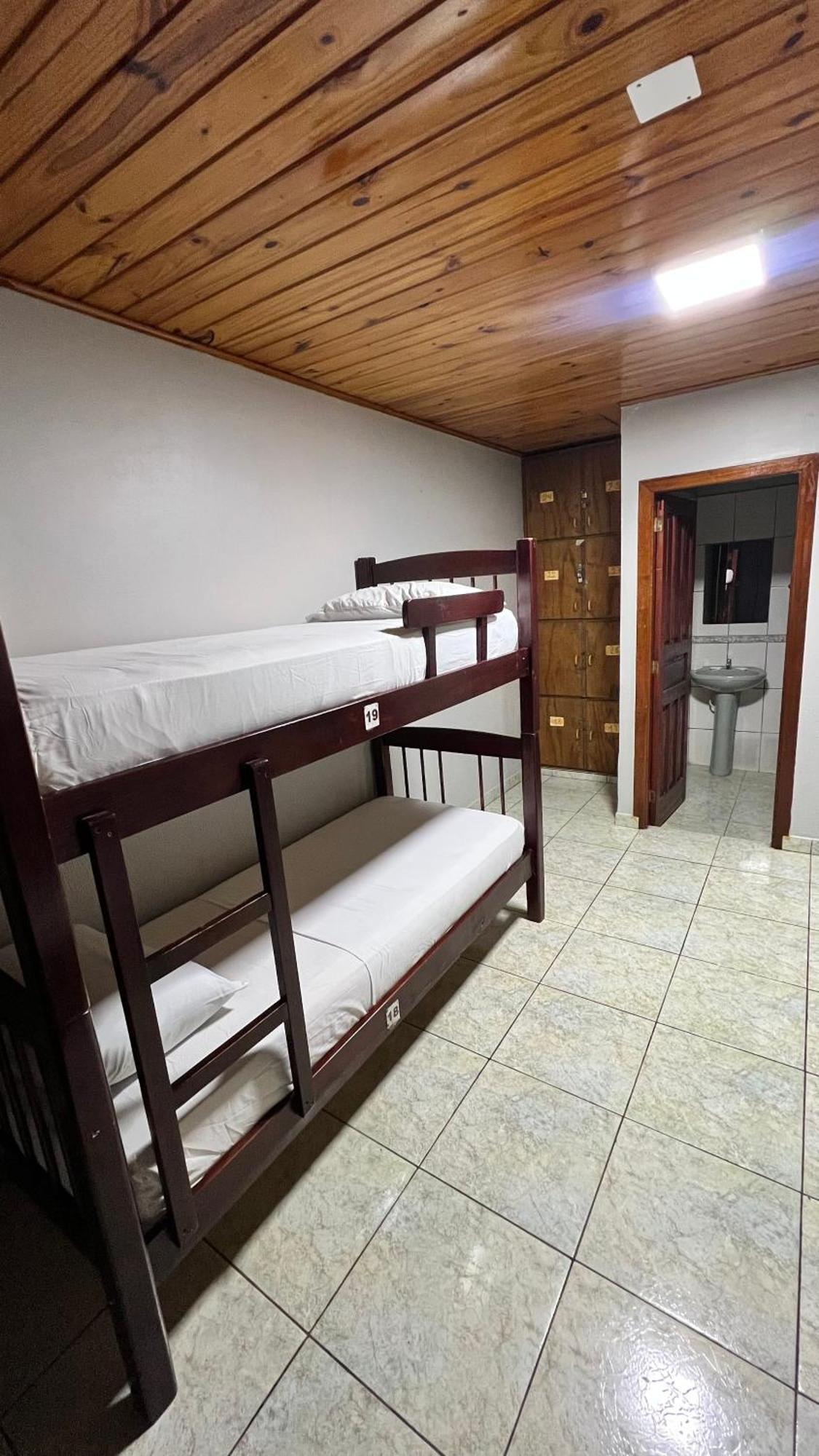 Hostel Peter Pan Puerto Iguazú Eksteriør billede